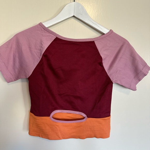 Matching shorts + cropped tee gym set - Picture 4 of 5